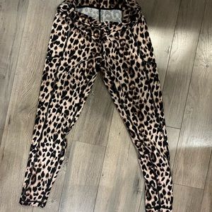 Victoria’s Secret Leopard Print Leggings
